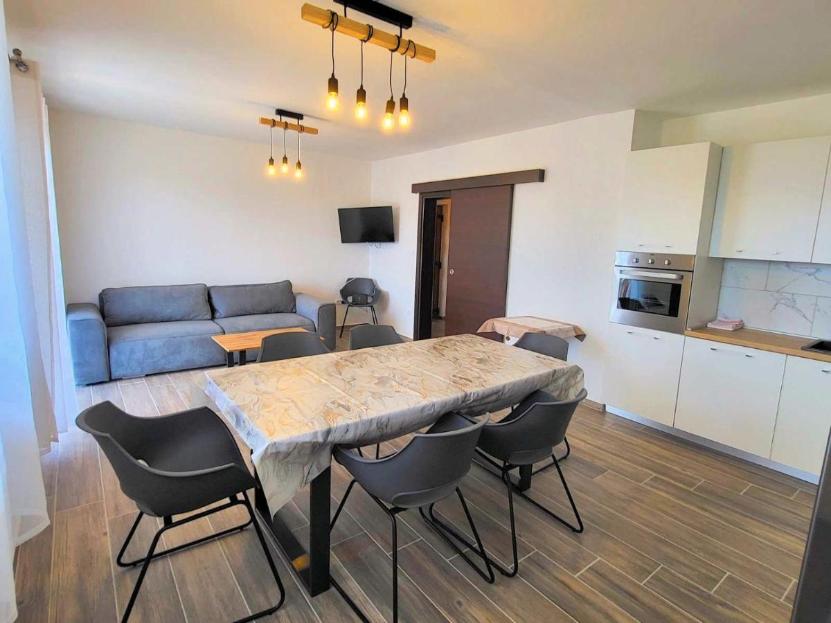 Apartments Manda Novi Vinodolski Eksteriør bilde